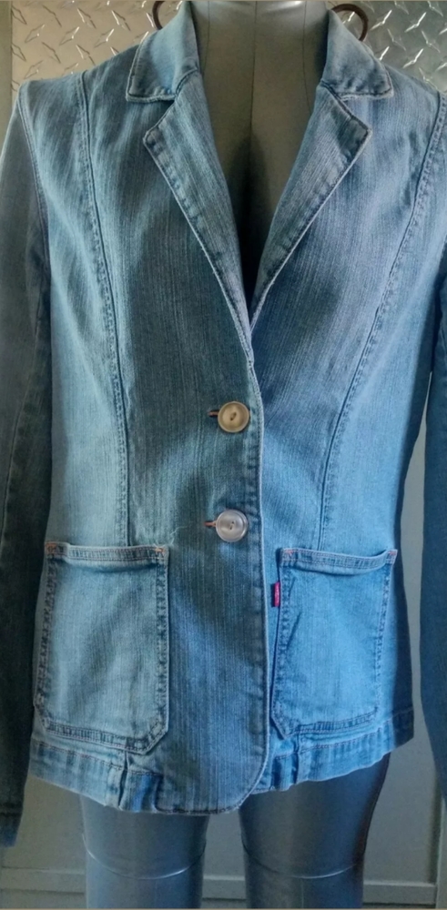 Vintage Levi's Women's Large Denim Blazer